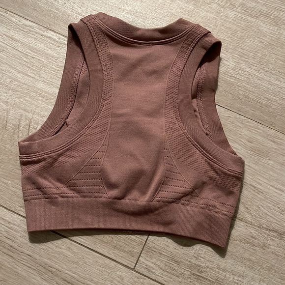 Alphalete Ozone cropped bra - Picture 2 of 2